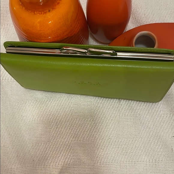 Coach Green Leather Wallet got condition barely use - Picture 2 of 7